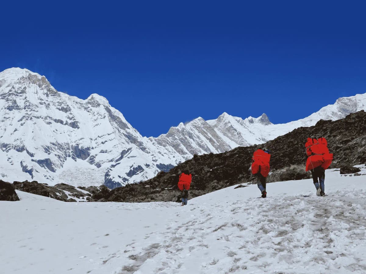 trekking